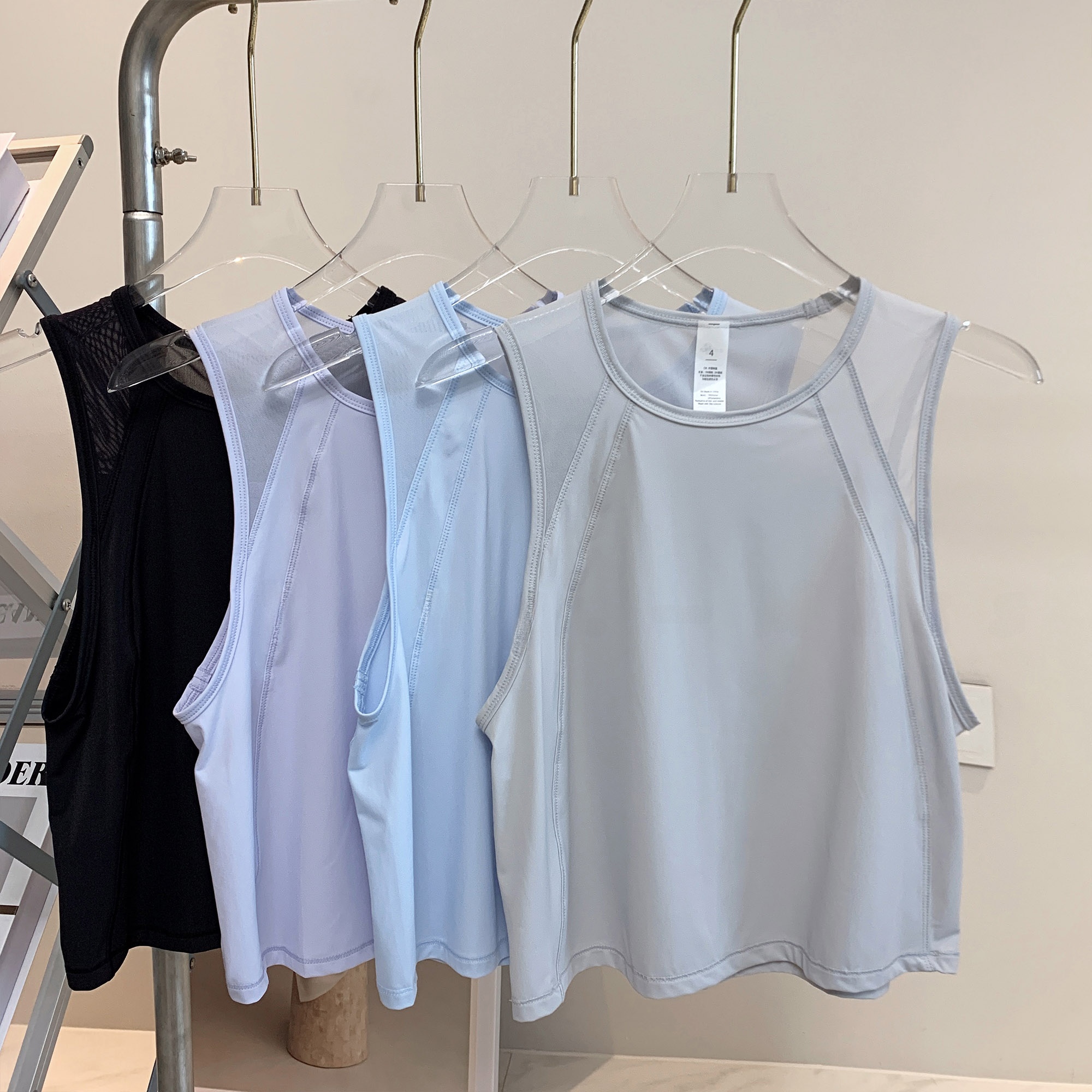 Light Oxygen irt Loose Me Spli - Oxygen Yoga & Fitness University Village 评论和价格